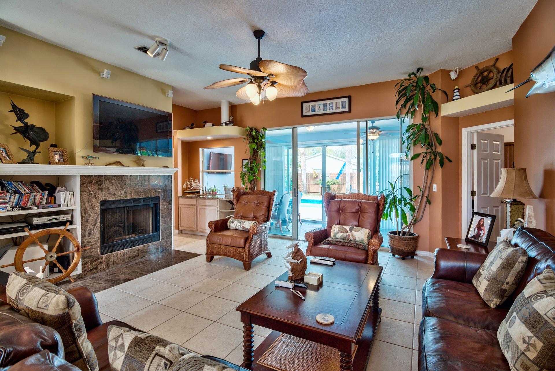 438 Ridge Wood Circle Destin, FL 32541 - Photo 4 of 29 Large Living Room 1