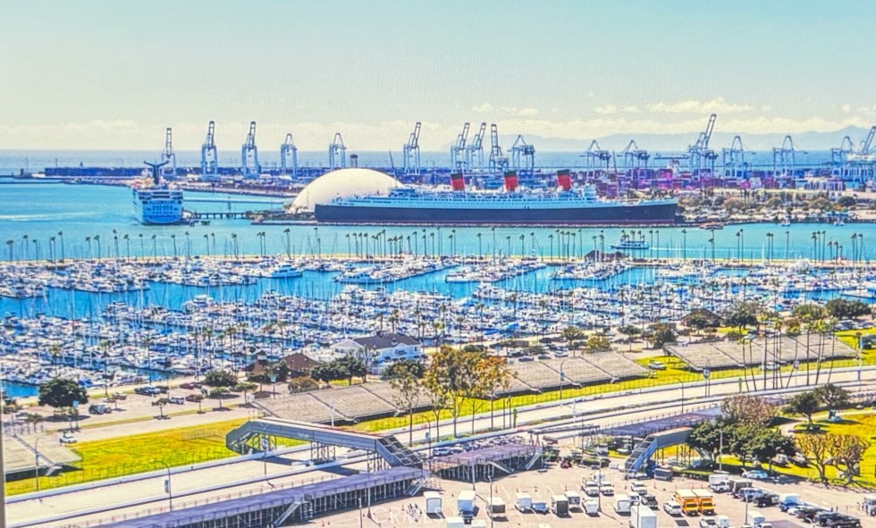 488 East Ocean Boulevard, Unit P2 Long Beach, CA 90802 - Photo 15 of 15 a view of a city