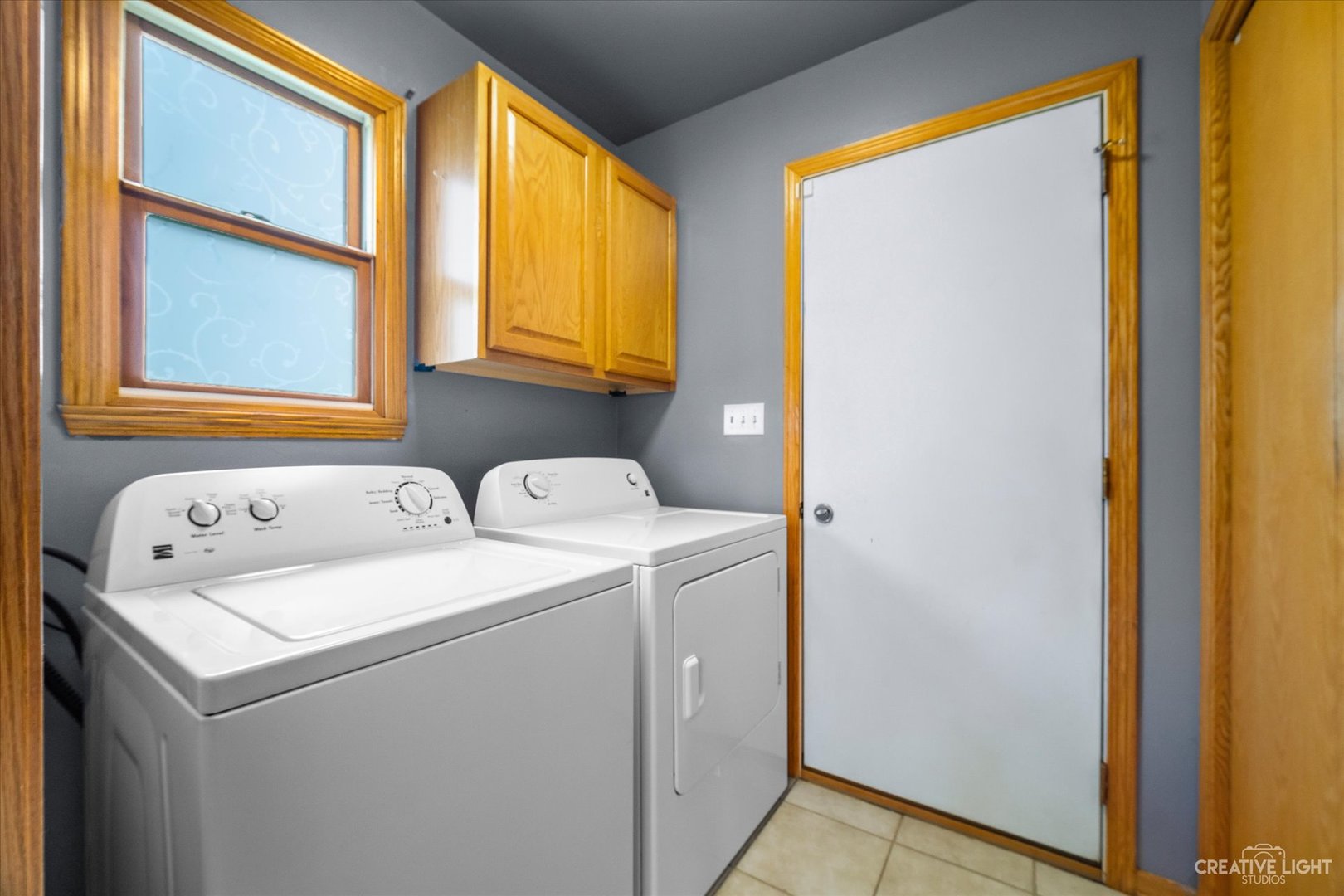 401 Lake Lida Lane Rochelle, IL 61068 - Photo 14 of 20 a utility room with dryer and washer