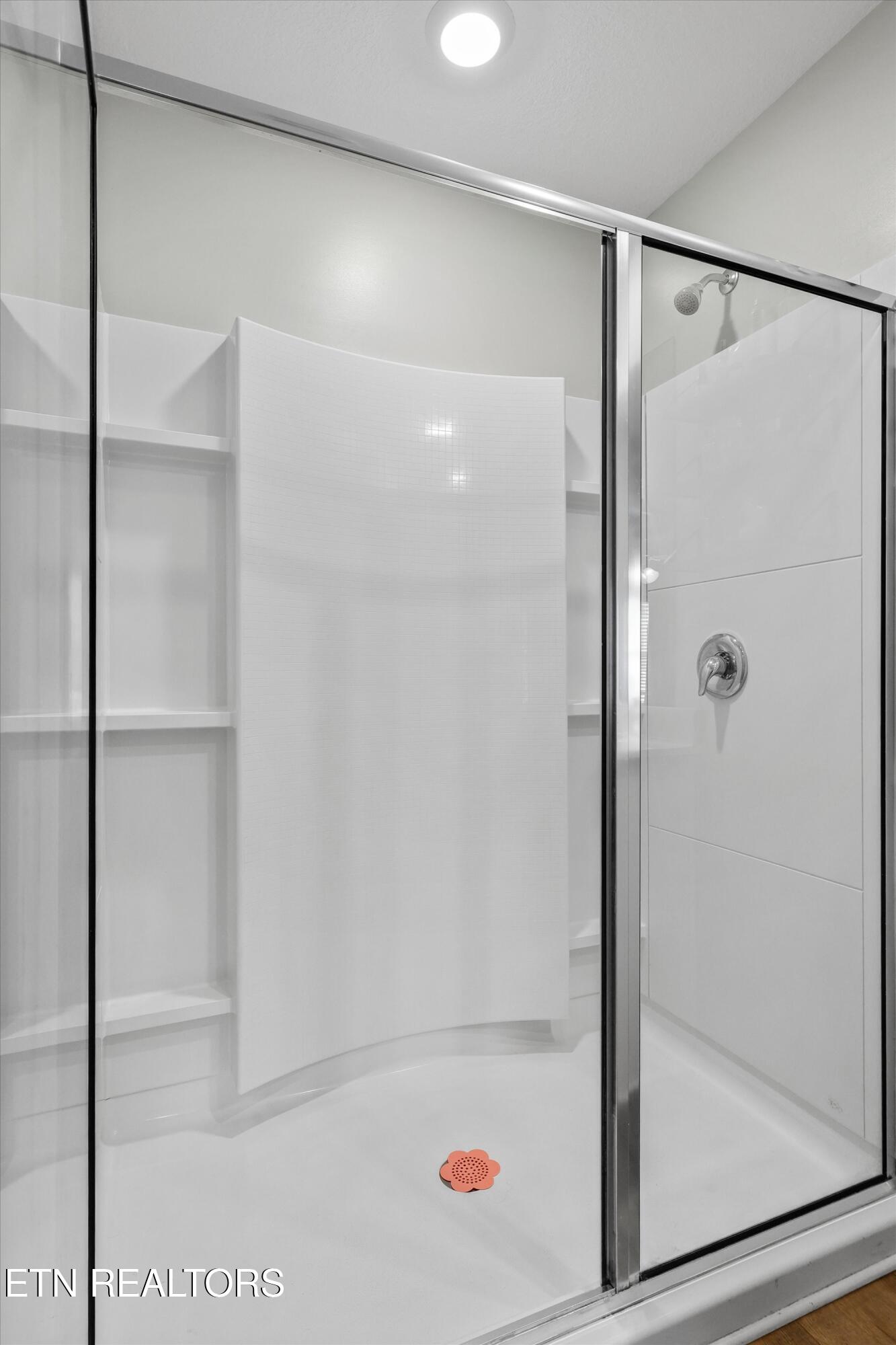 262 Ibis Loop Oak Ridge, TN 37830 - Photo 18 of 35 262 Ibis Loop