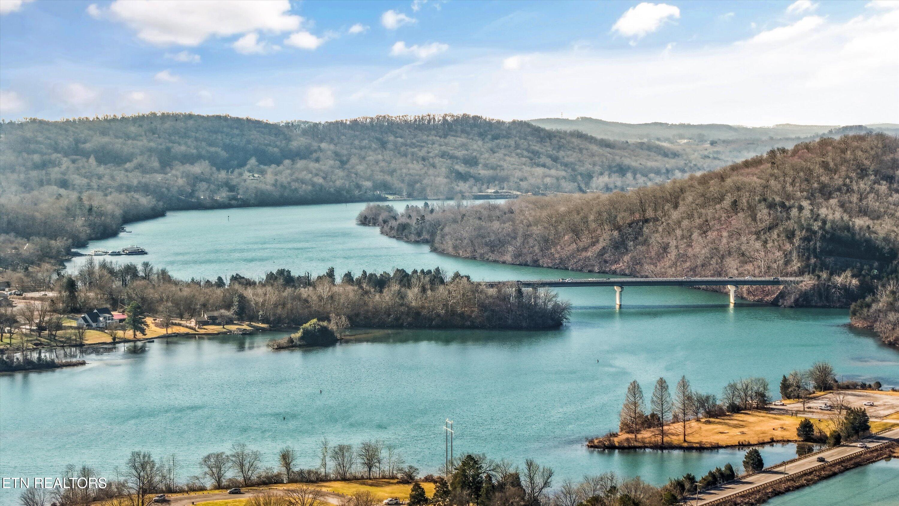 262 Ibis Loop Oak Ridge, TN 37830 - Photo 2 of 35 262 Ibis Loop