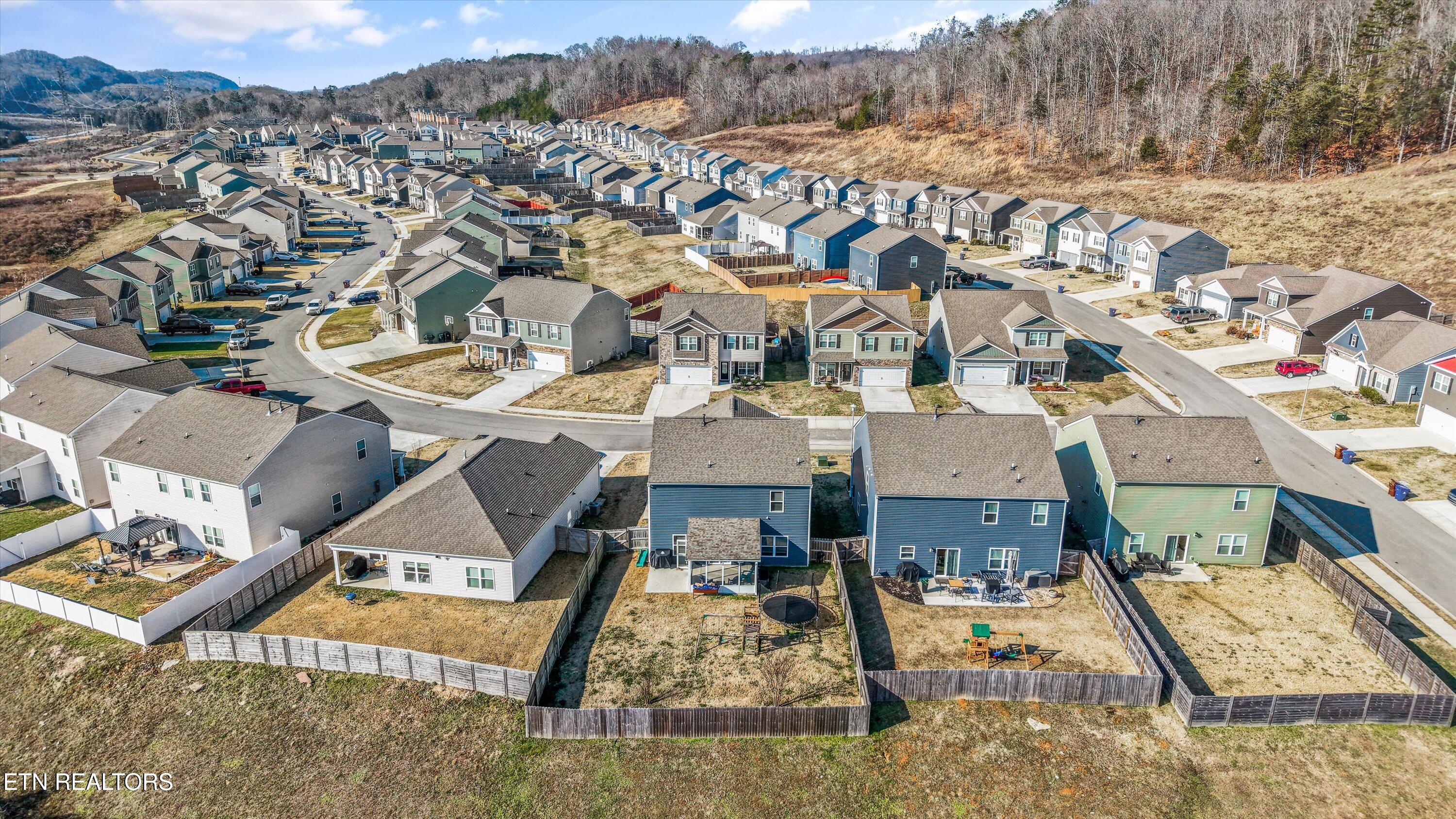 262 Ibis Loop Oak Ridge, TN 37830 - Photo 31 of 35 262 Ibis Loop