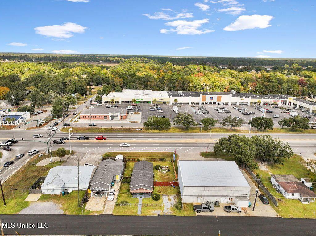 1807 School Street Ocean Springs, MS 39564 - Photo 3 of 9 ss3