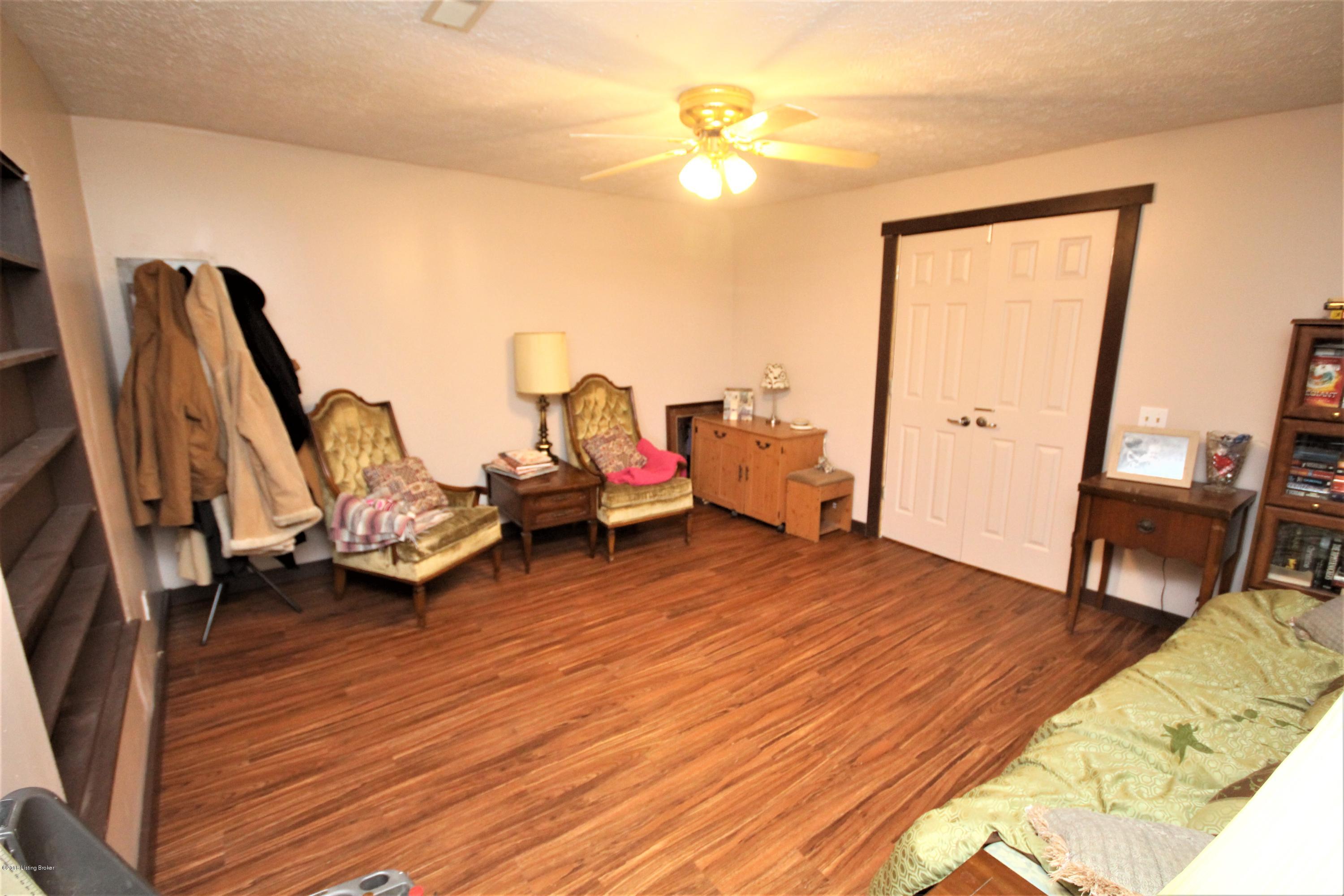 11239 Elizabethtown Road Big Clifty, KY 42712 - Photo 5 of 32 6