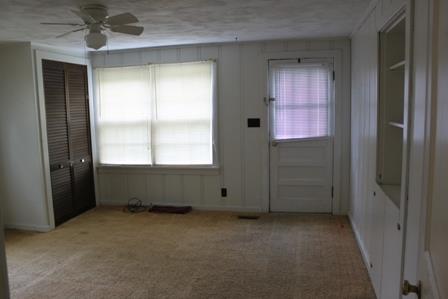 200 Circle Drive Springfield, TN 37172 - Photo 10 of 16 an empty room with windows and closet