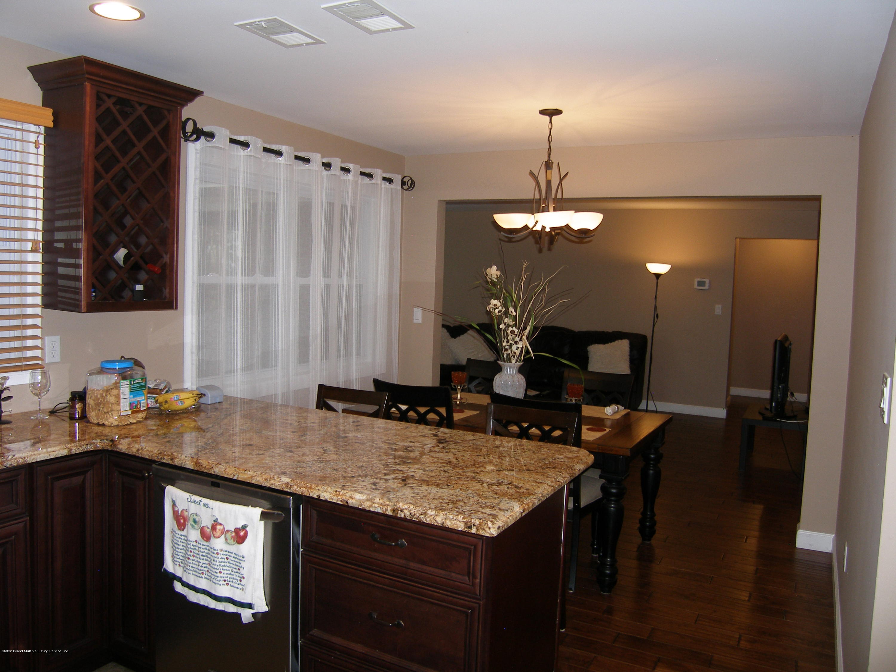 87 Longview Road Staten Island, NY 10304 - Photo 10 of 17 PA050599