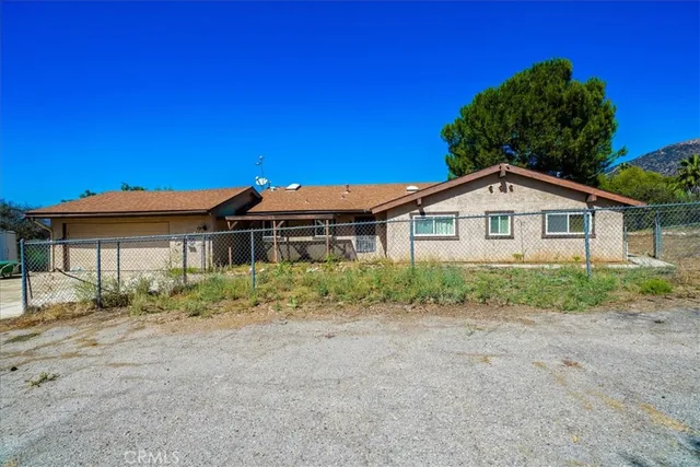 $1,575,000 | 31919 Florida Avenue, Mentone, CA 92359