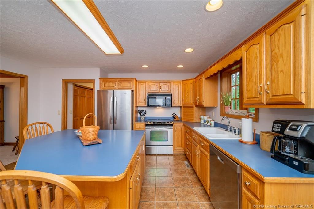 2707 Edwardsville Galena Road Georgetown, IN 47122 - Photo 7 of 42 Gallery Image 7