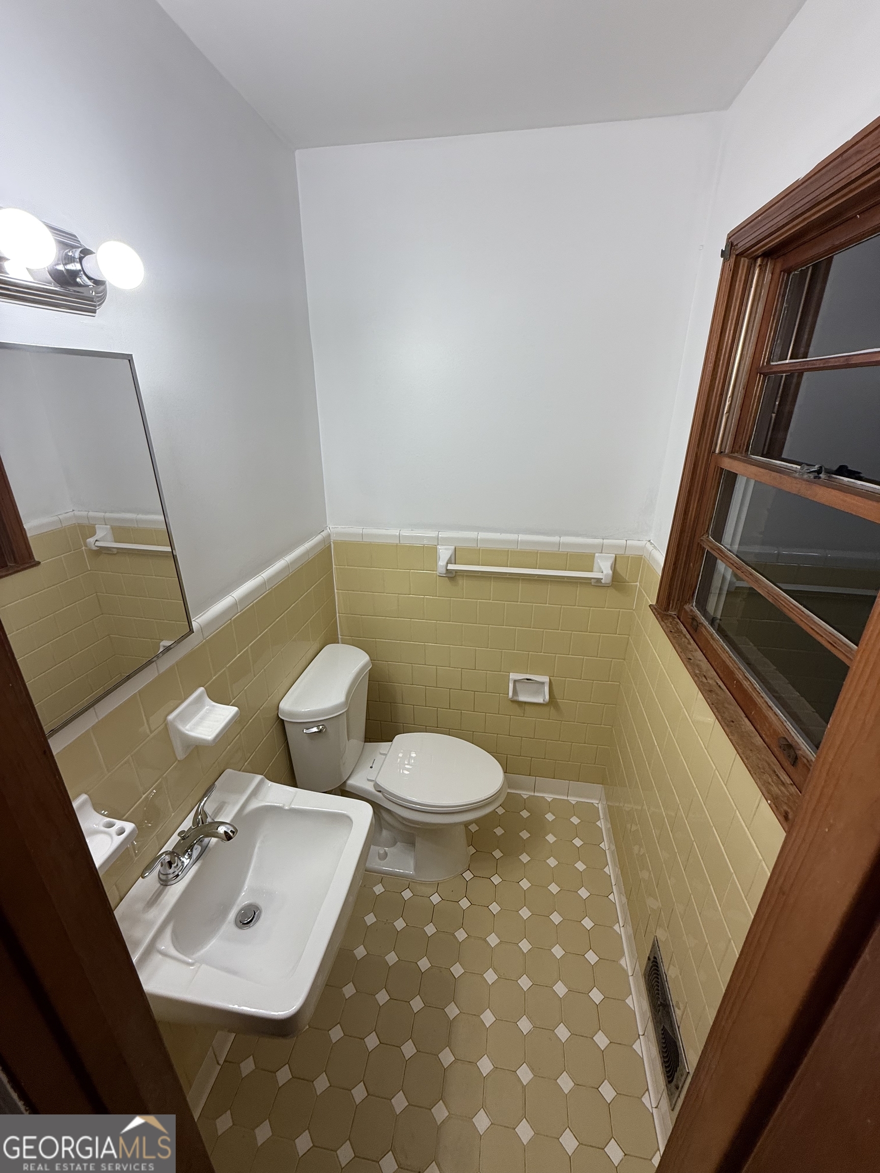 193 Brownlee Road Jackson, GA 30233 - Photo 9 of 10