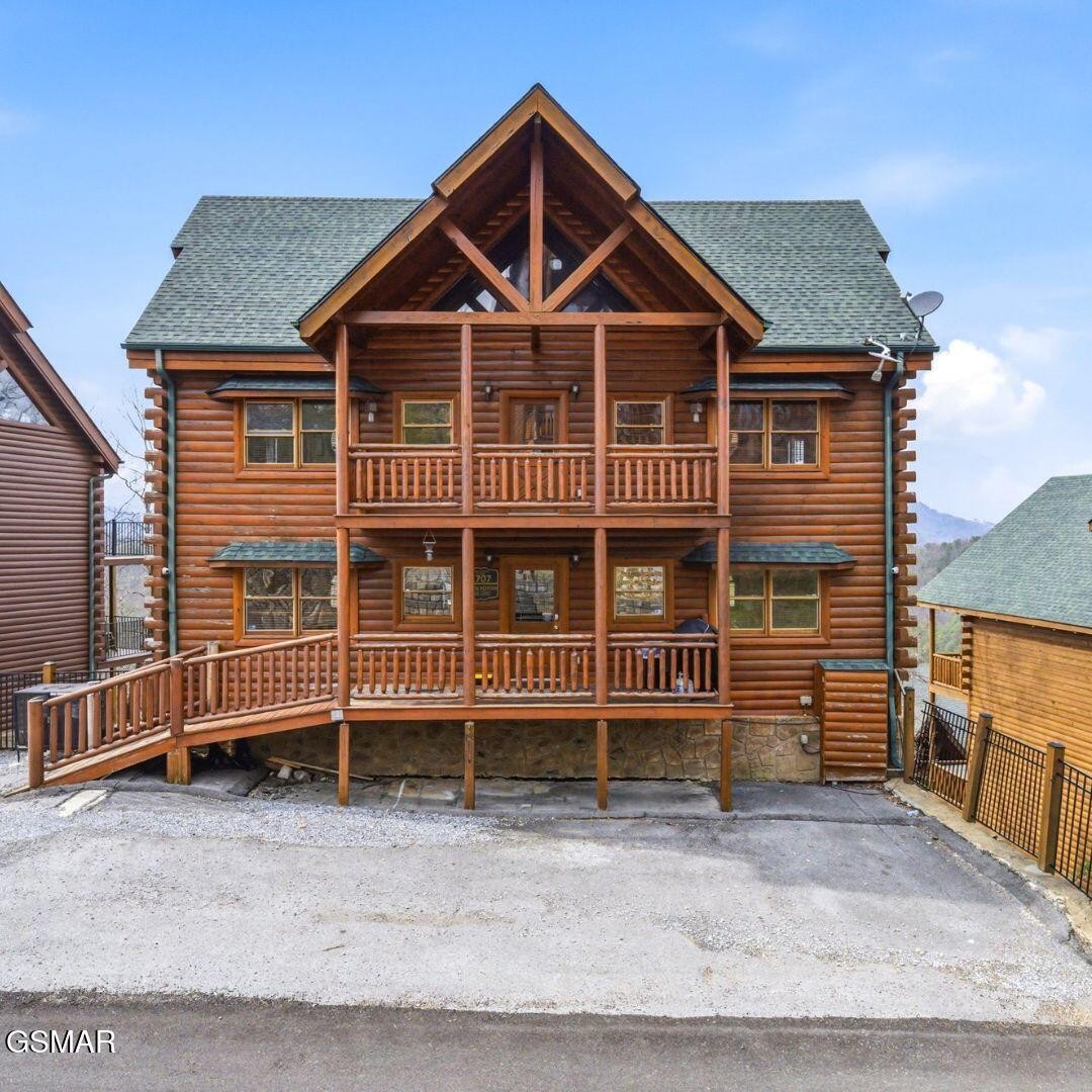 1707 High Rock Way Sevierville, TN 37862 - Photo 1 of 64