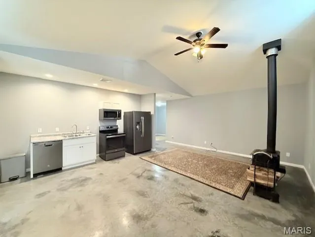 $350,000 | 86 Combs Road, Bellflower, MO 63333