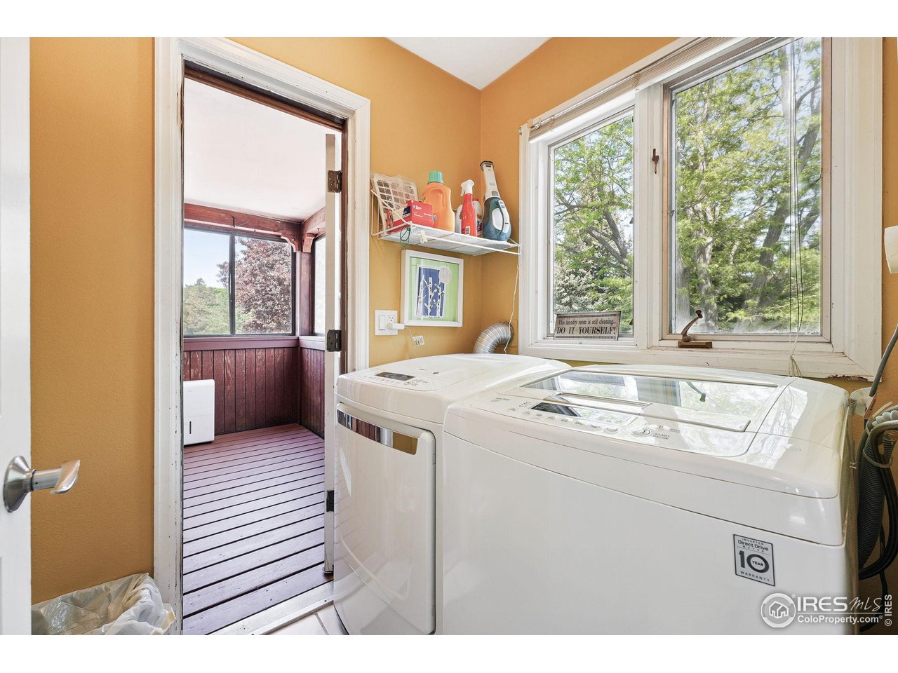 6850 Frying Pan Road Boulder, CO 80301 - Photo 24 of 40 Upper laundry room