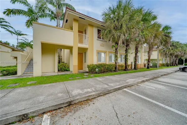 $2,200 | 6235 Southwest 47th Manor, Unit 104, Davie, FL 33314