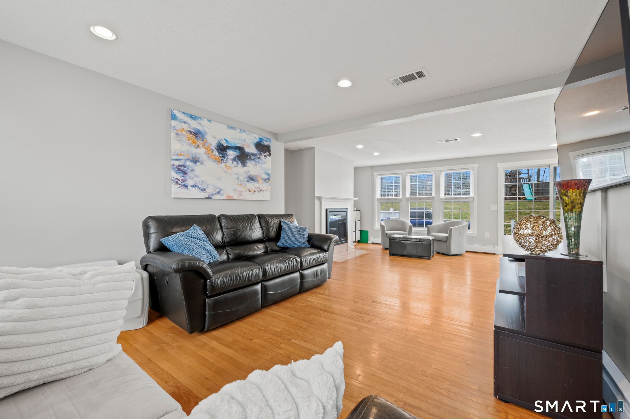 56 Coles Road Middletown, CT 06457 - Photo 15 of 40