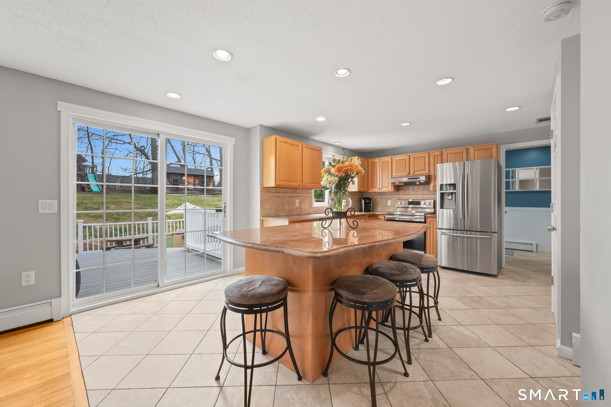 56 Coles Road Middletown, CT 06457 - Photo 5 of 40