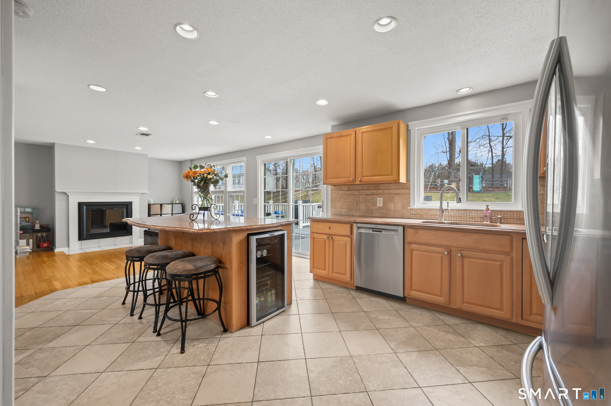 56 Coles Road Middletown, CT 06457 - Photo 7 of 40