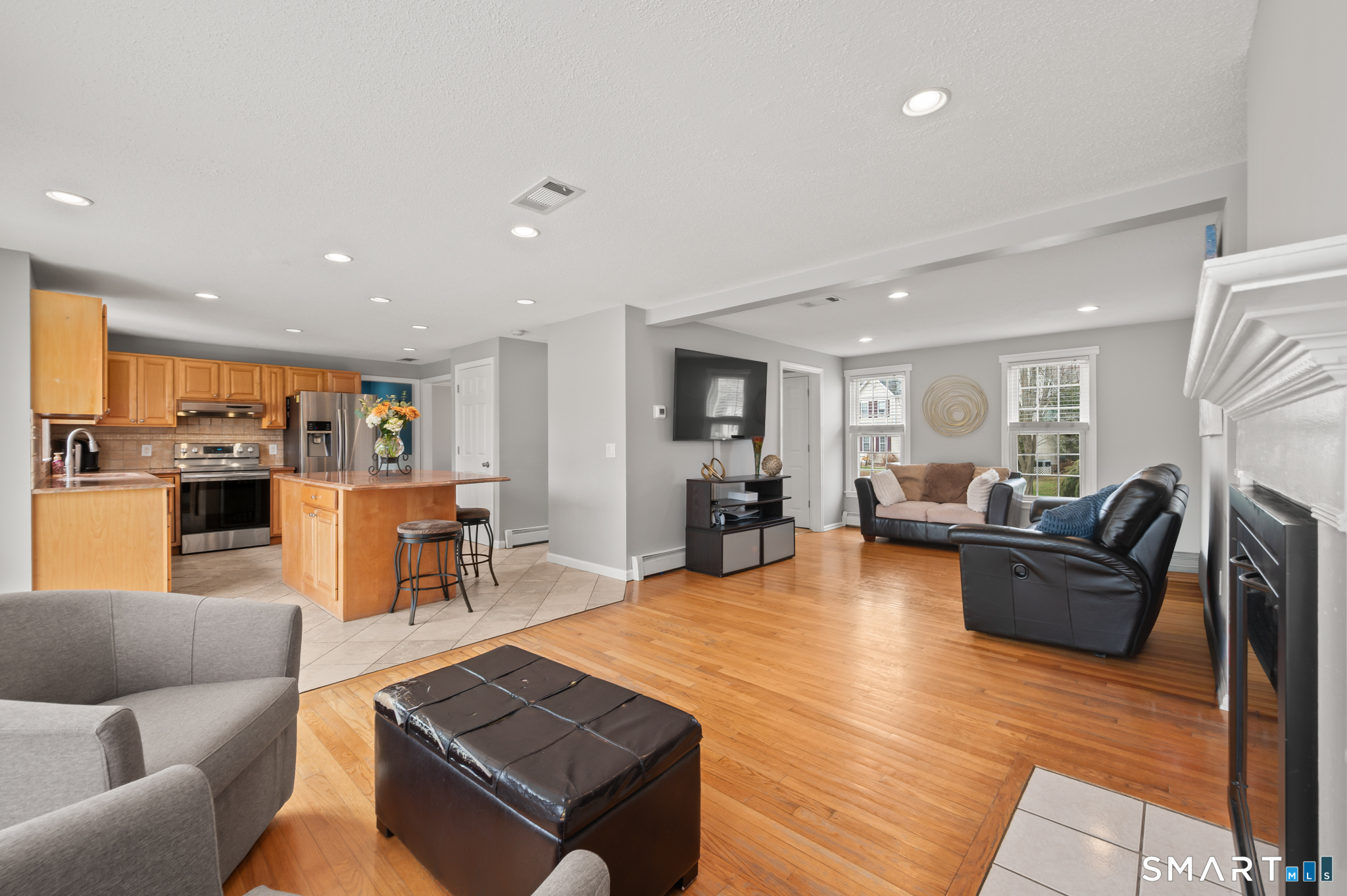 56 Coles Road Middletown, CT 06457 - Photo 10 of 40