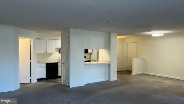 $2,200 | 625 Admiral Drive, Unit 205, Annapolis, MD 21401
