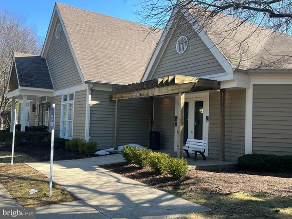 $2,200 | 625 Admiral Drive, Unit 205, Annapolis, MD 21401