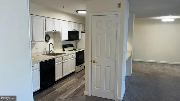 $2,200 | 625 Admiral Drive, Unit 205, Annapolis, MD 21401