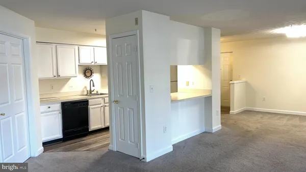 $2,200 | 625 Admiral Drive, Unit 205, Annapolis, MD 21401