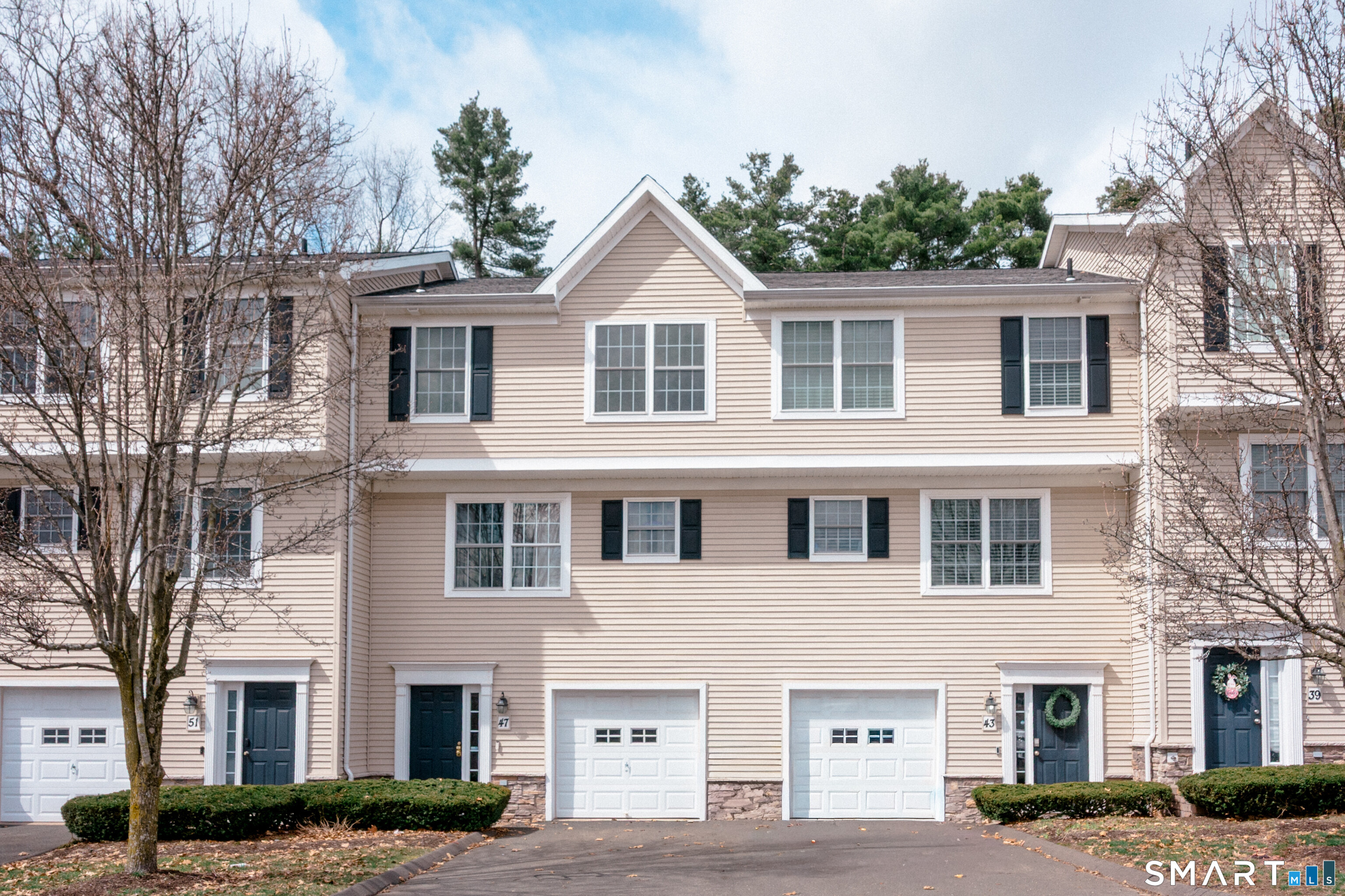 47 Nolan Circle, Unit 47 Manchester, CT 06042 - Photo 1 of 32