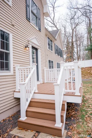 a view of yard with large tree