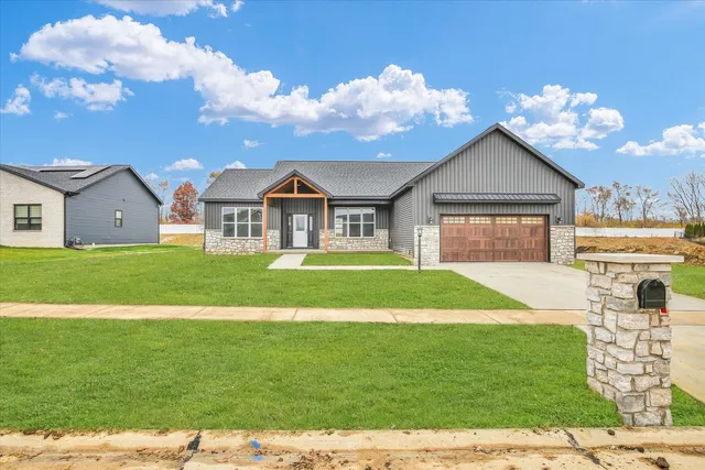 $399,900 | 2902 Haydon Drive, Urbana, IL 61802