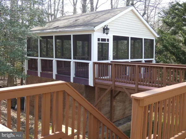 $5,750 | 6422 Lake Meadow Drive, Burke, VA 22015