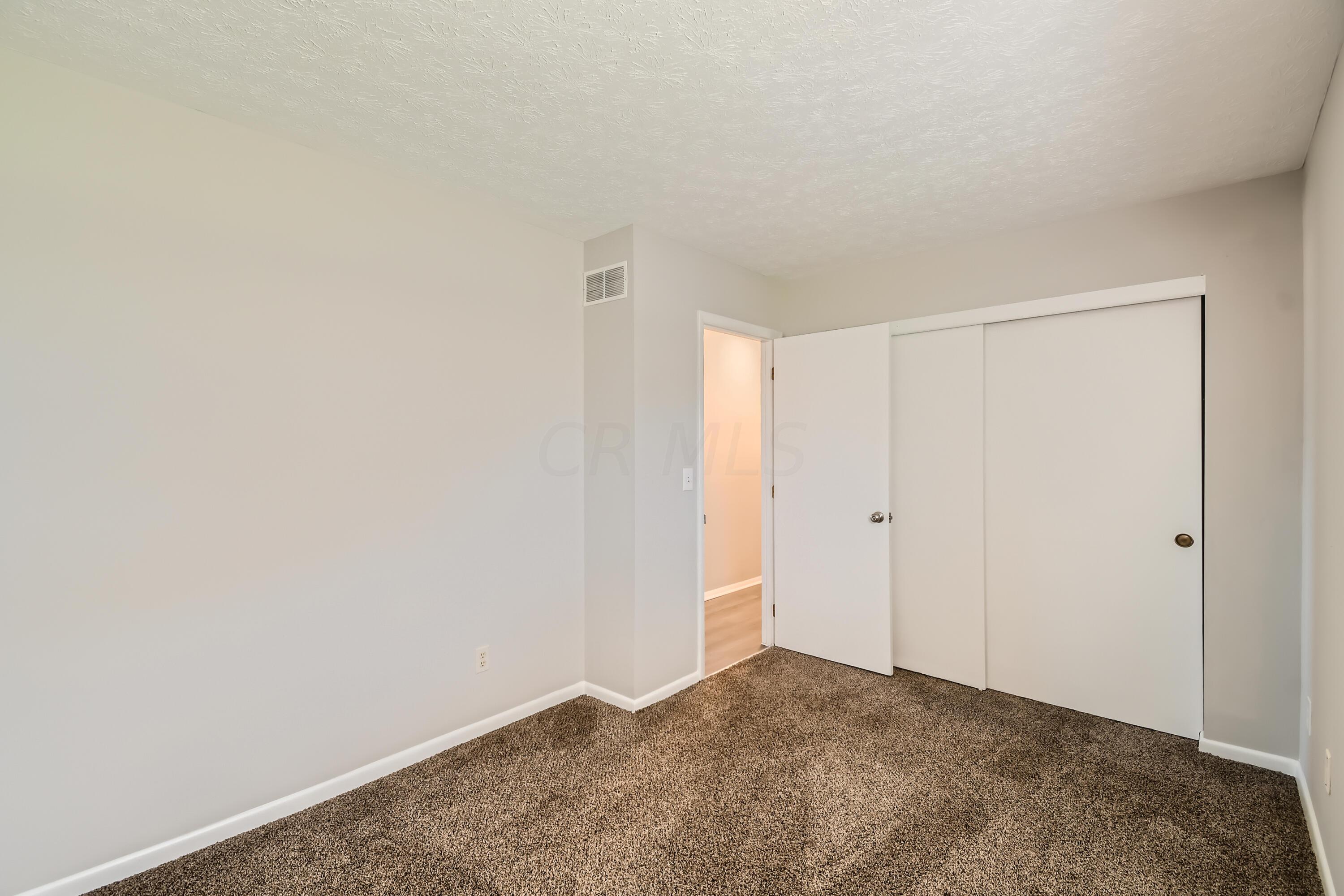 35 Busey Road Canal Winchester, OH 43110 - Photo 21 of 26 29 2nd Floor Bedroom