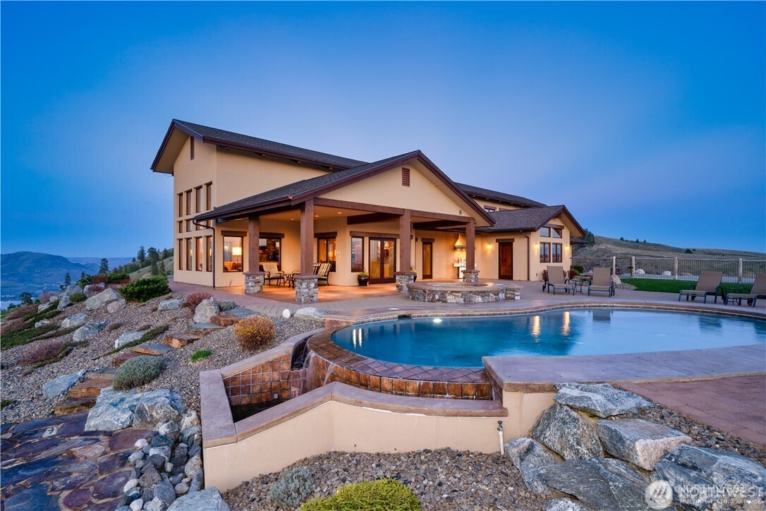 300 Hawks Ridge Road Chelan, WA 98816 - Photo 21 of 40