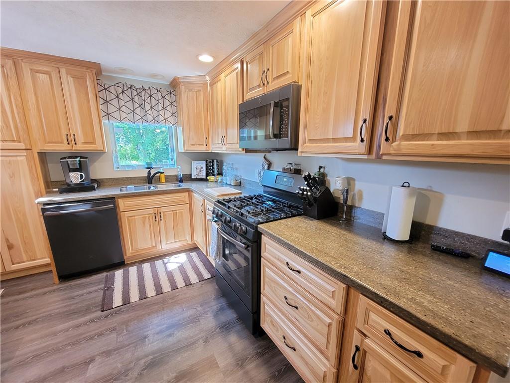 216 Middle Trail Butler, PA 16002 - Photo 4 of 25