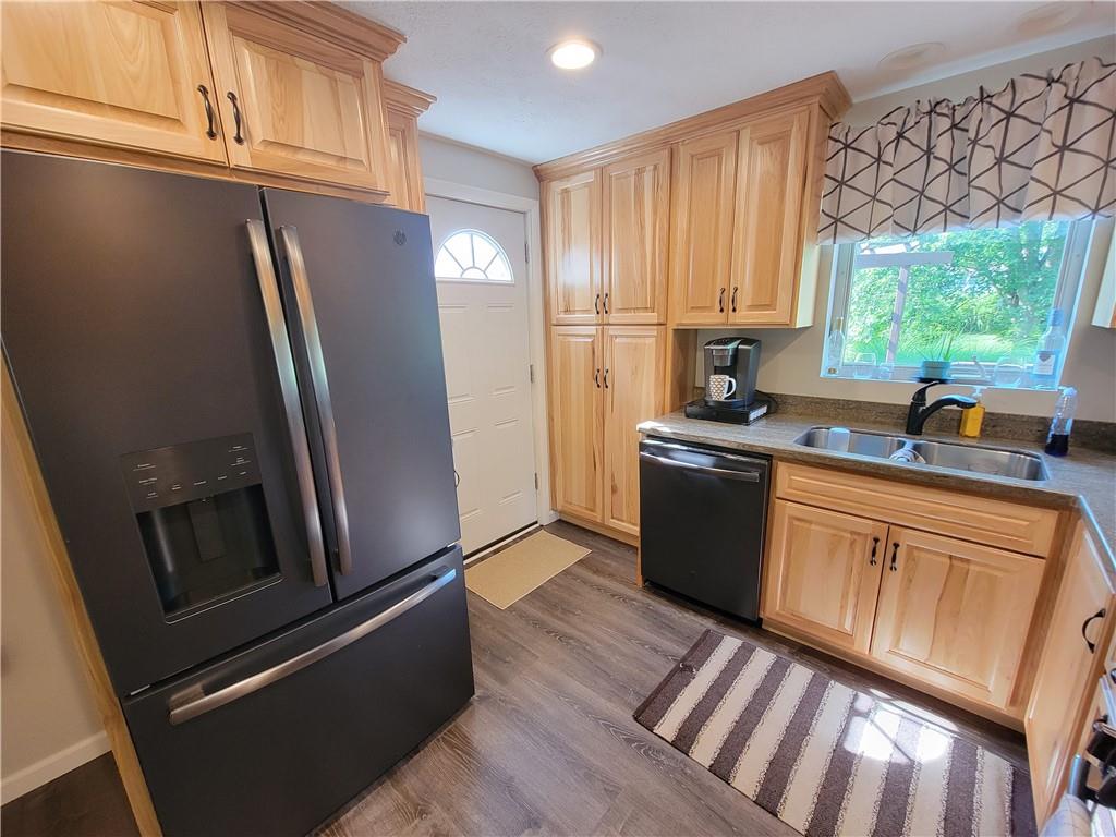 216 Middle Trail Butler, PA 16002 - Photo 5 of 25