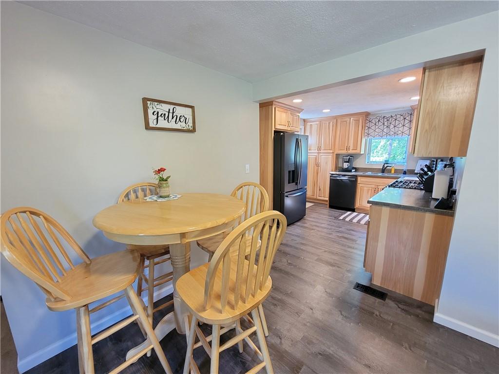 216 Middle Trail Butler, PA 16002 - Photo 8 of 25