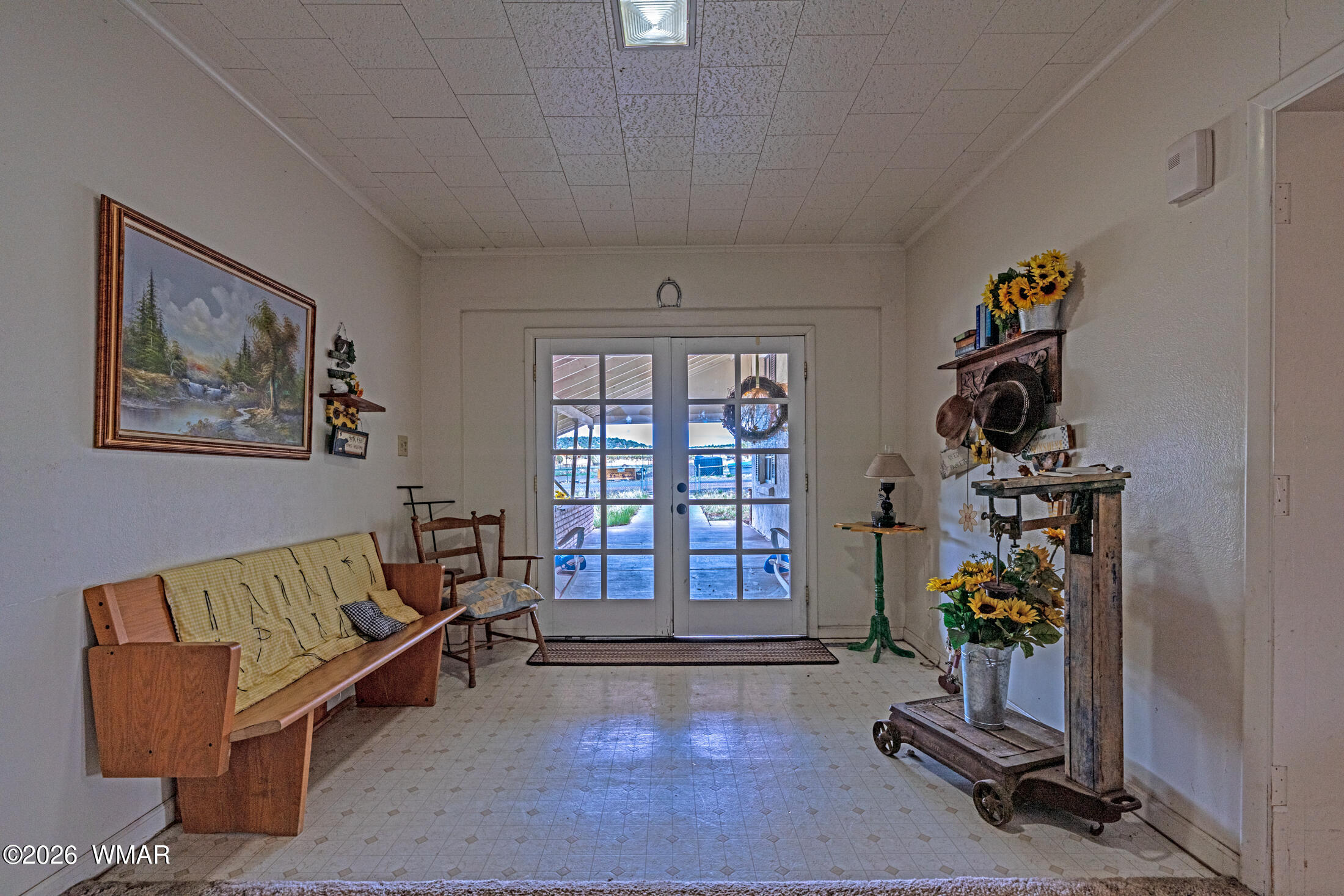2116 Marble Road Clay Springs, AZ 85923 - Photo 6 of 48 a living room with furniture and a window