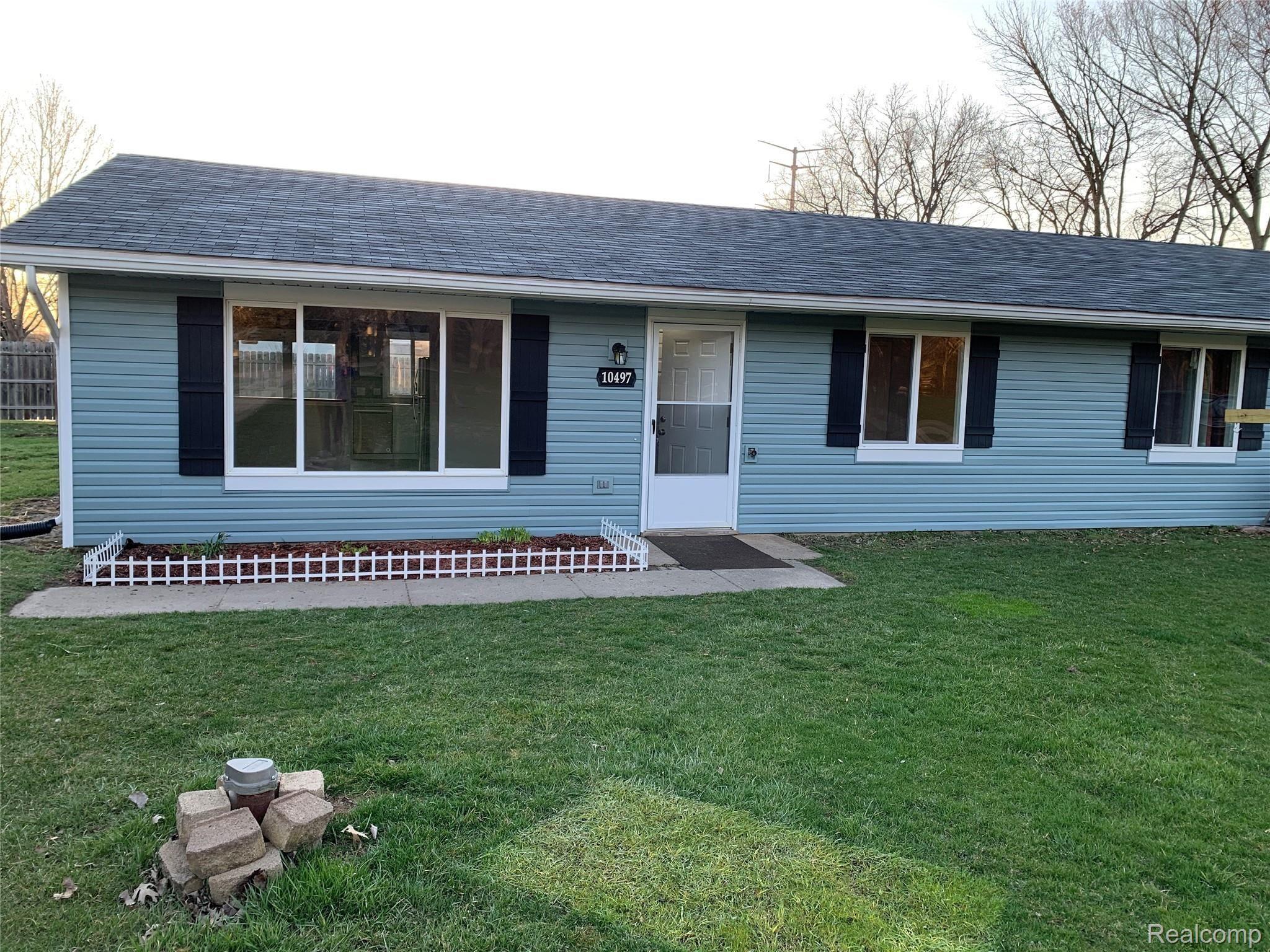 10497 Stelzer Road Howell, MI 48855 - Photo 3 of 31 10497 - 10499 Stelzer Rd