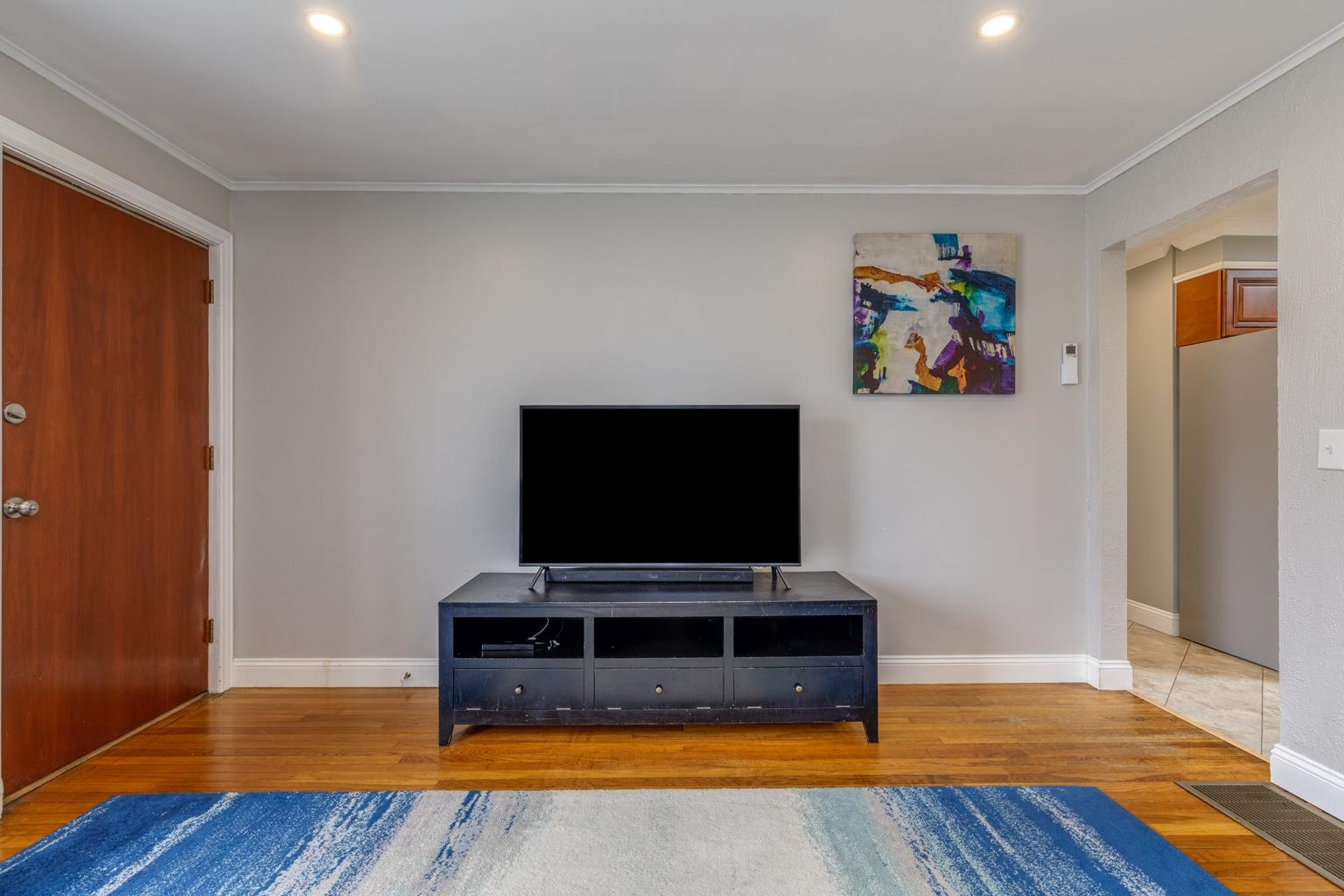 49 Devco Drive Manchester, NH 03103 - Photo 5 of 38