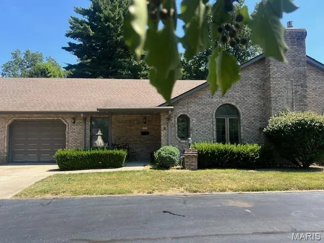 $198,500 | 1828 West Boulevard, Unit B, Belleville, IL 62221