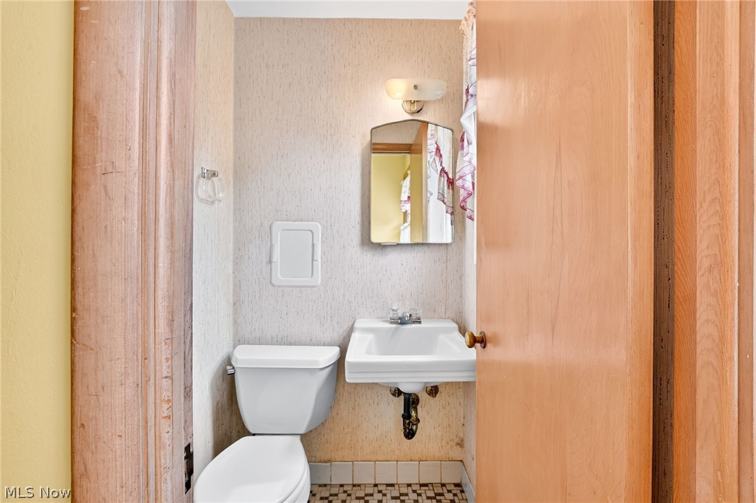 1887 Brainard Road Lyndhurst, OH 44124 - Photo 24 of 50 Gallery Image 24