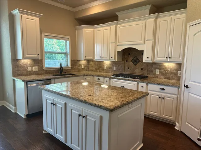 $2,700 | 2134 Chestnut Oak Circle, College Station, TX 77845