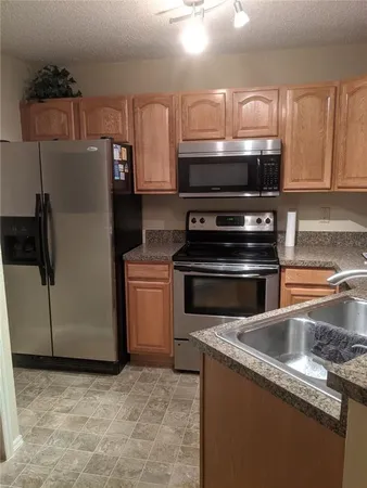 $1,275 | 3705 Southwest 27th Street, Unit 811, Gainesville, FL 32608