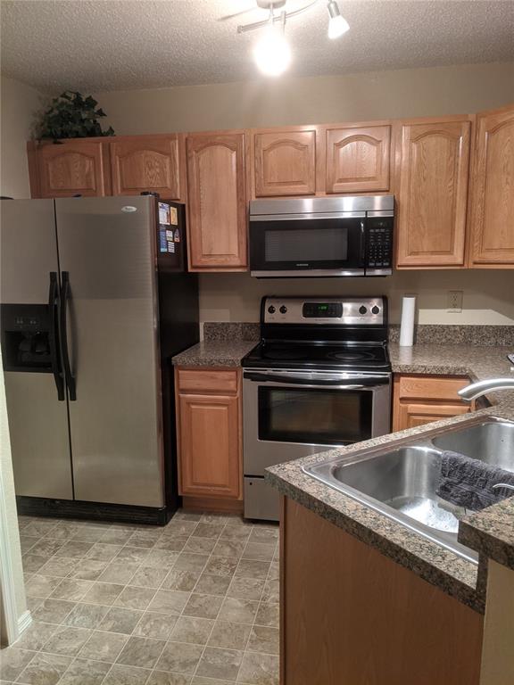 3705 Southwest 27th Street, Unit 811 Gainesville, FL 32608 - Photo 4 of 6