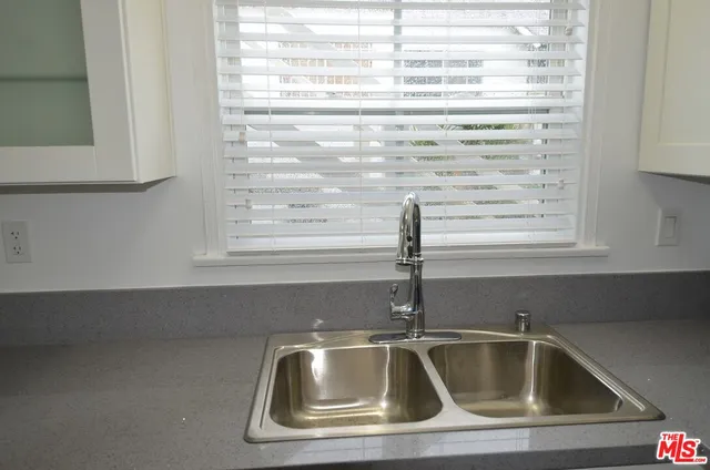 a close view of sink and tap