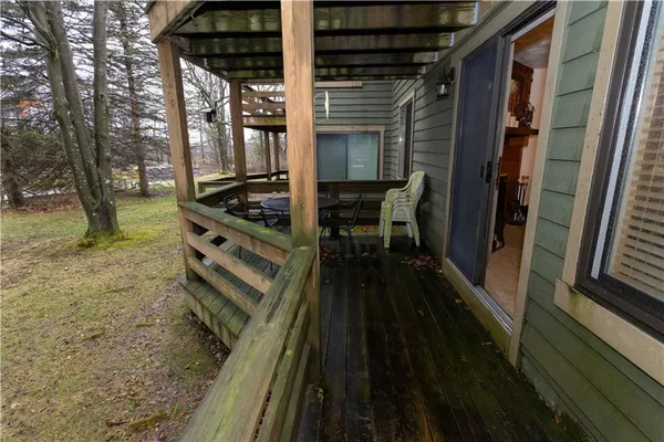 $279,000 | 5008 Summit Drive, Hidden Valley, PA 15502