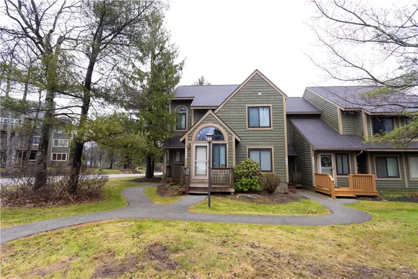 $279,000 | 5008 Summit Drive, Hidden Valley, PA 15502