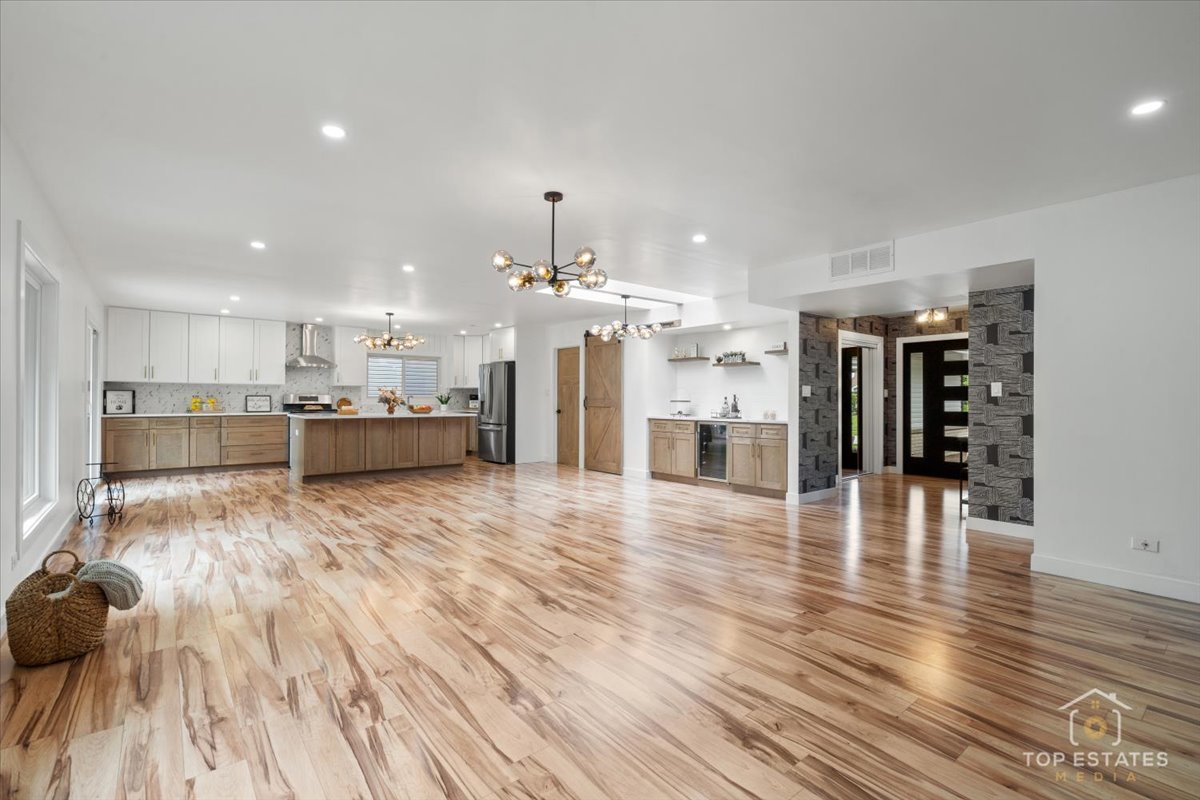 1327 Churchill Road Schaumburg, IL 60169 - Photo 25 of 71