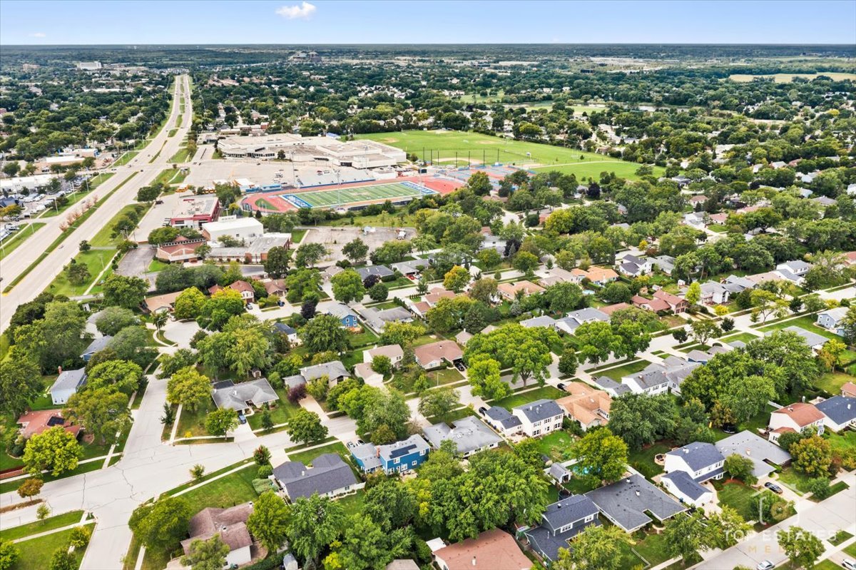 1327 Churchill Road Schaumburg, IL 60169 - Photo 66 of 71 an aerial view of residential houses with outdoor space