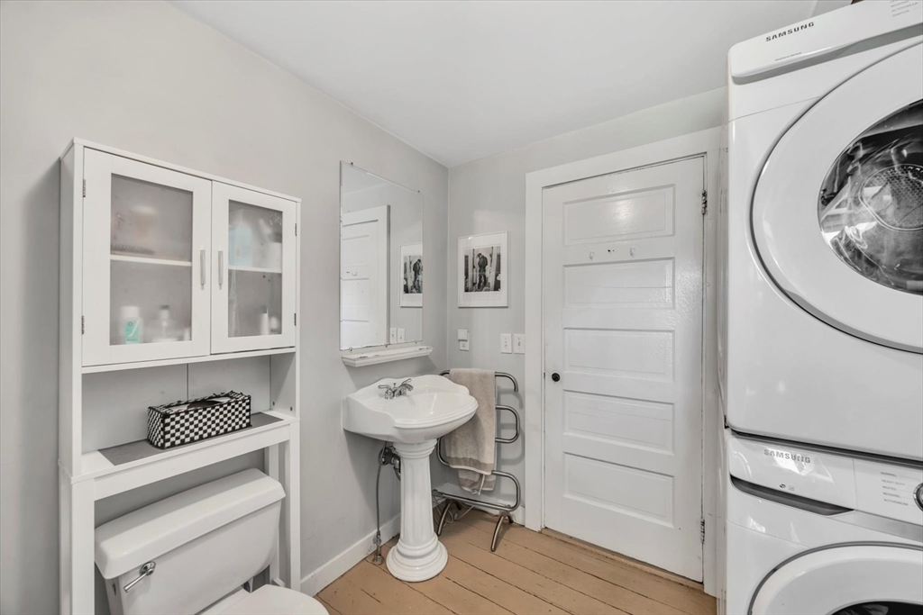 9 Jason Lane Harwich, MA 02646 - Photo 11 of 37 a room with a washer and dryer