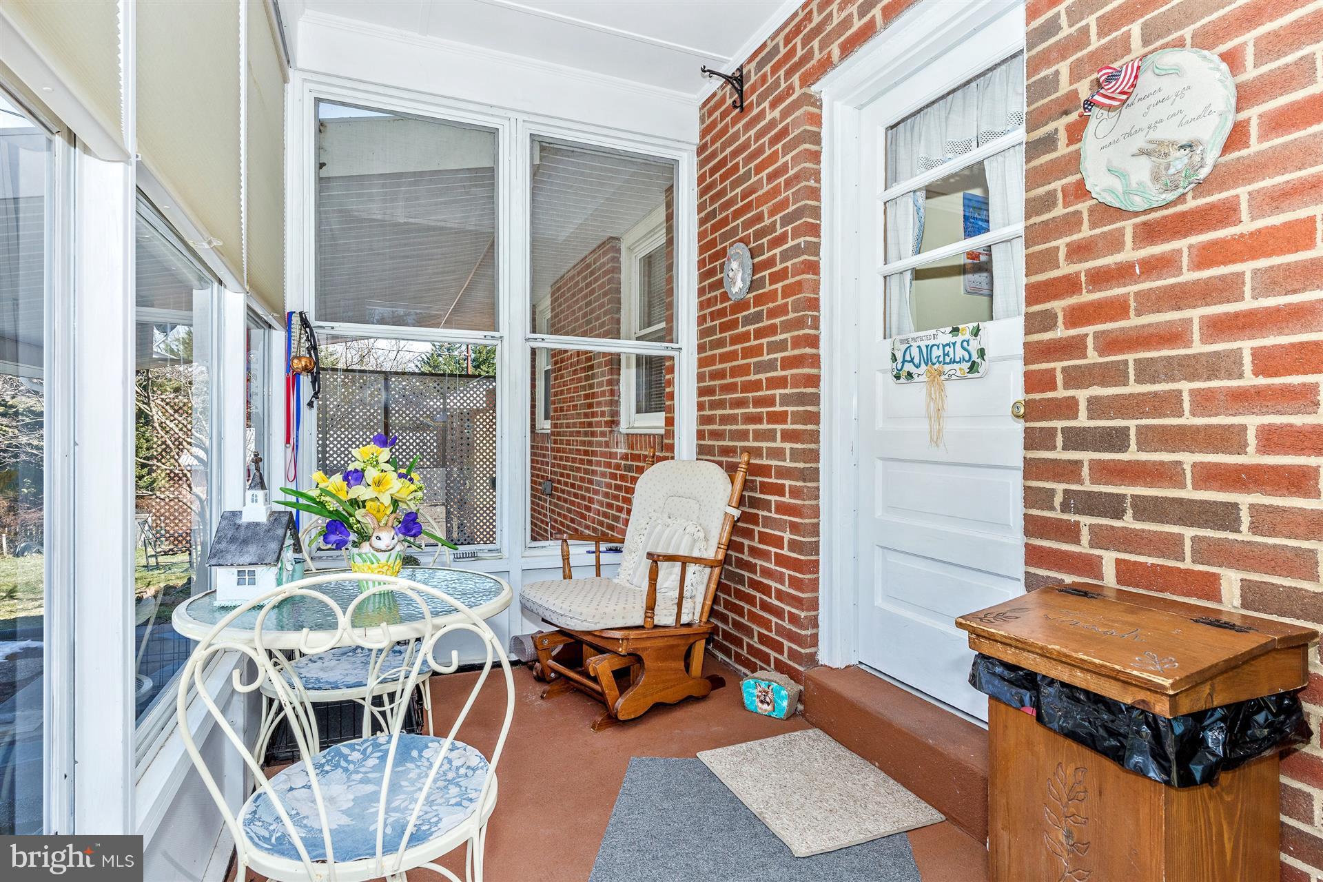 909 Chestnut Street Frederick, MD 21703 - Photo 11 of 29 Exterior (Rear)