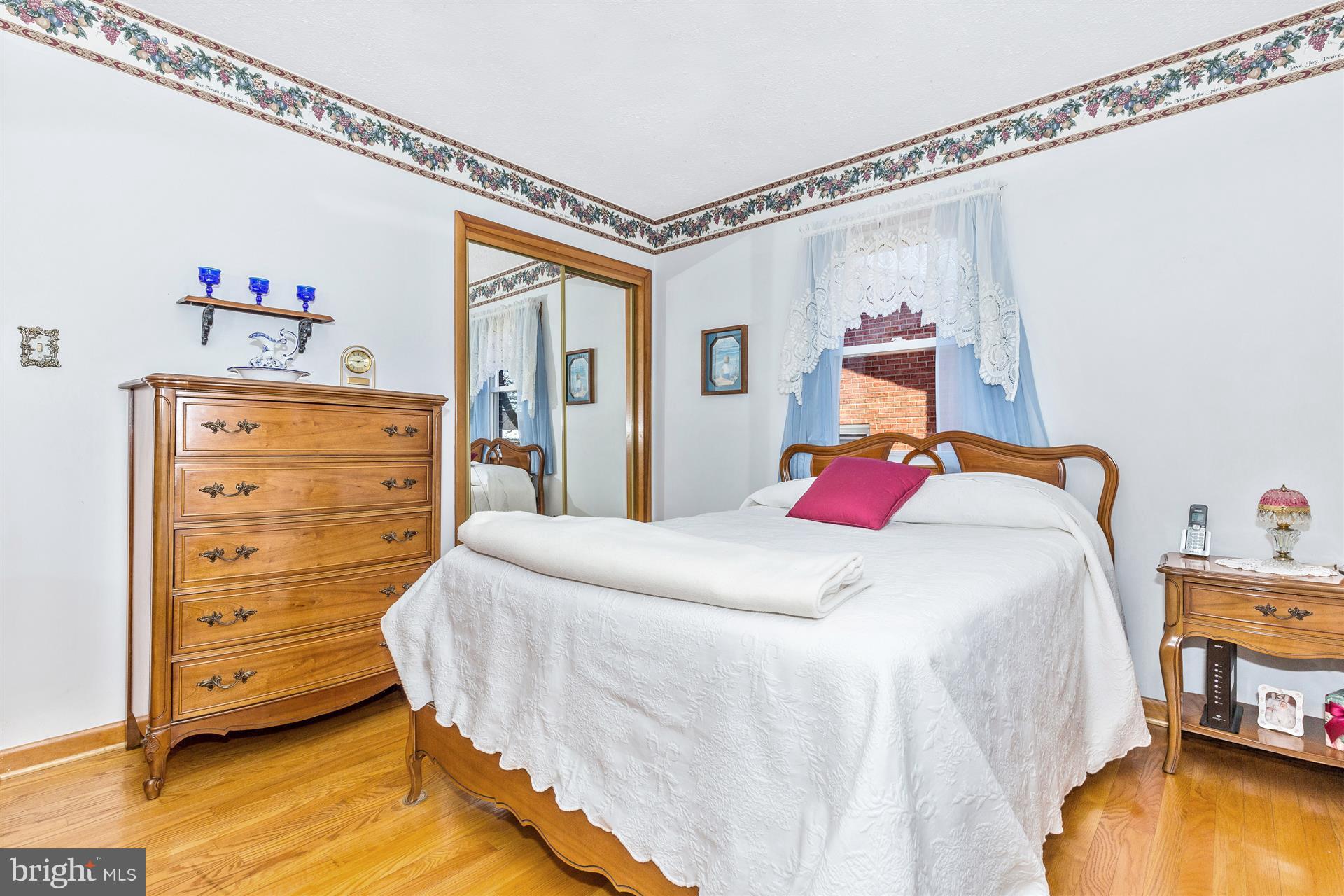 909 Chestnut Street Frederick, MD 21703 - Photo 13 of 29 Bedroom (Master)